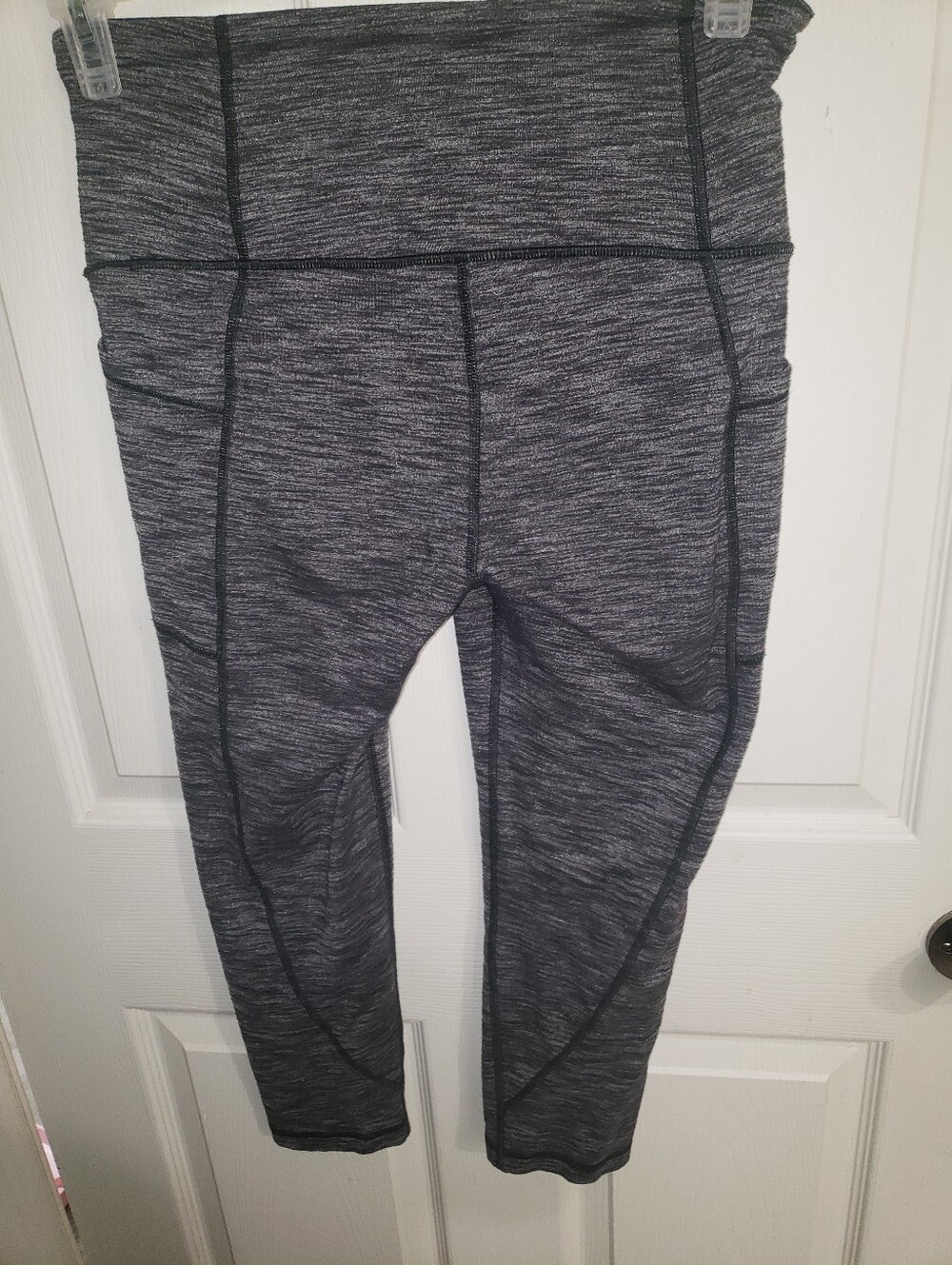 Victoria's Secret Sport Charcoal Gray Capri Leggings - Picture 3 of 3
